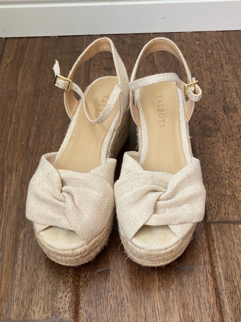 Talbots Pamela Twist Canvas Espadrille Wedges Beige sz 6 Coastal Nautical - Picture 2 of 8